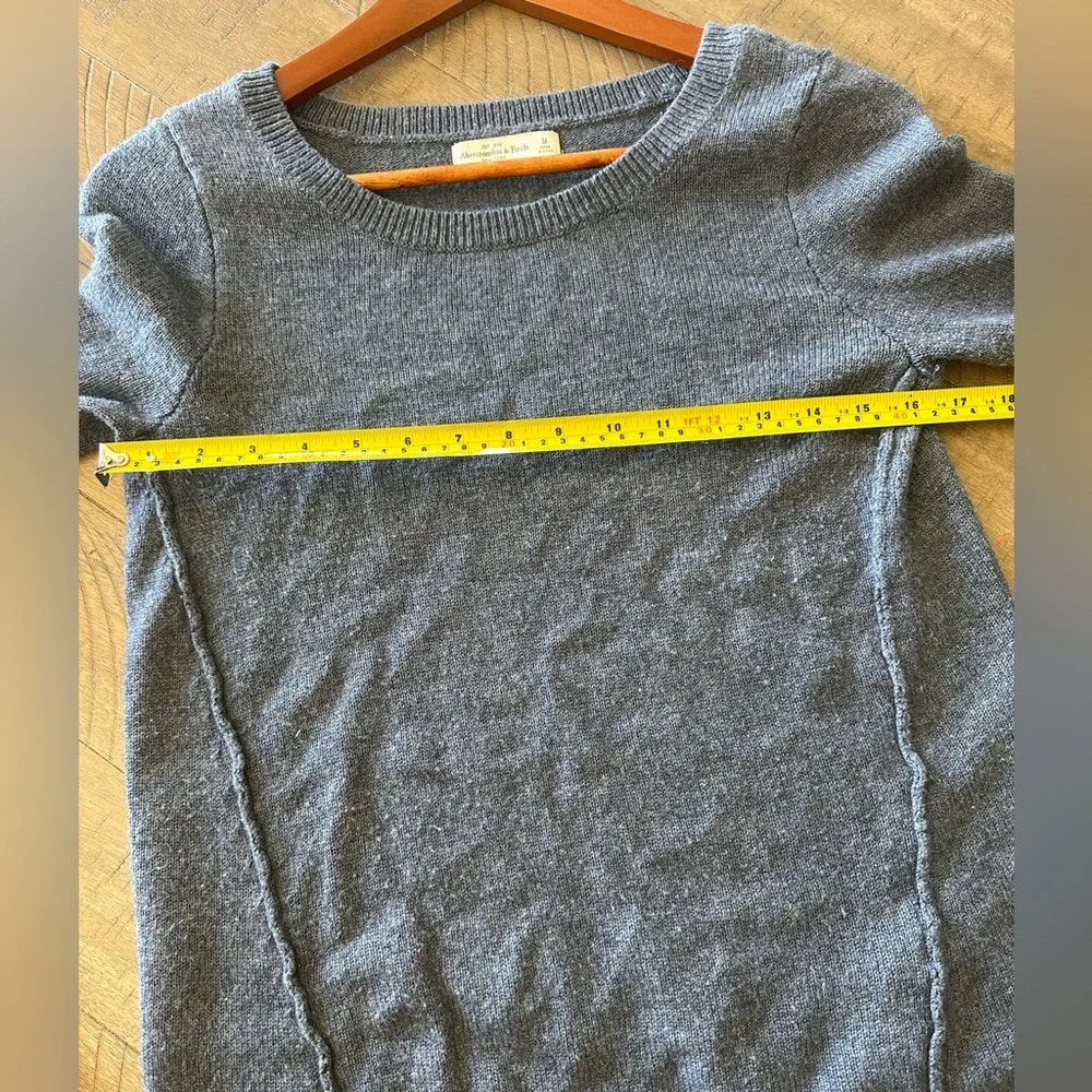 Abercrombie & Fitch Wool Blend Navy Pullover Crewneck Sweater size M - Picture 9 of 11